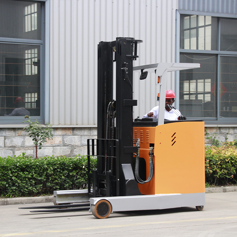 The Versatility and Efficiency of Reach Trucks in Material Handling