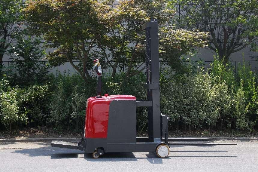 Counterbalanced Pallet stacker